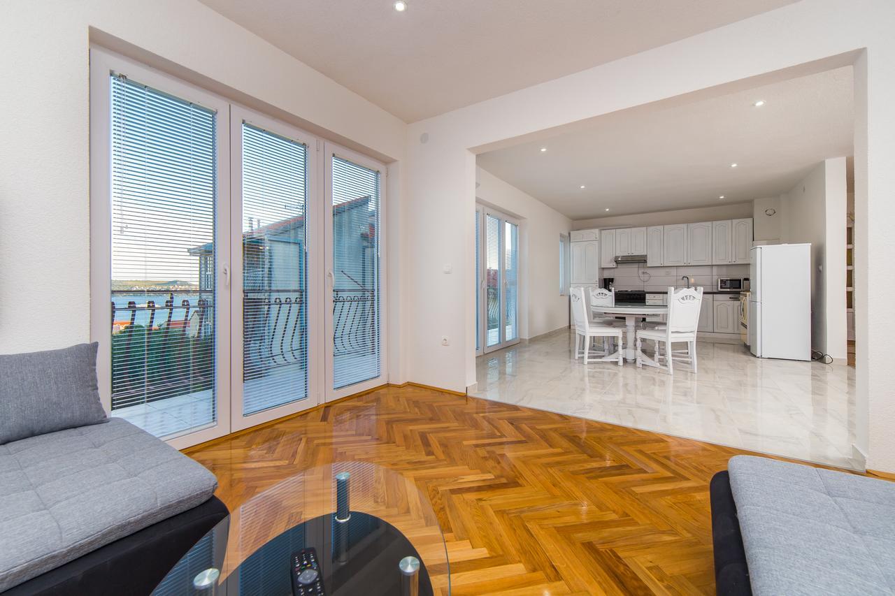 Apartment Drazena Trogir Luaran gambar